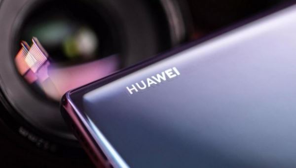 <br />
        Huawei предварительно установит до 70 самых популярных приложений Android<br />
    